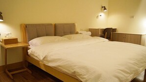 高級客房 | 客房內保險箱、遮光布/窗簾、免費無線上網、床單