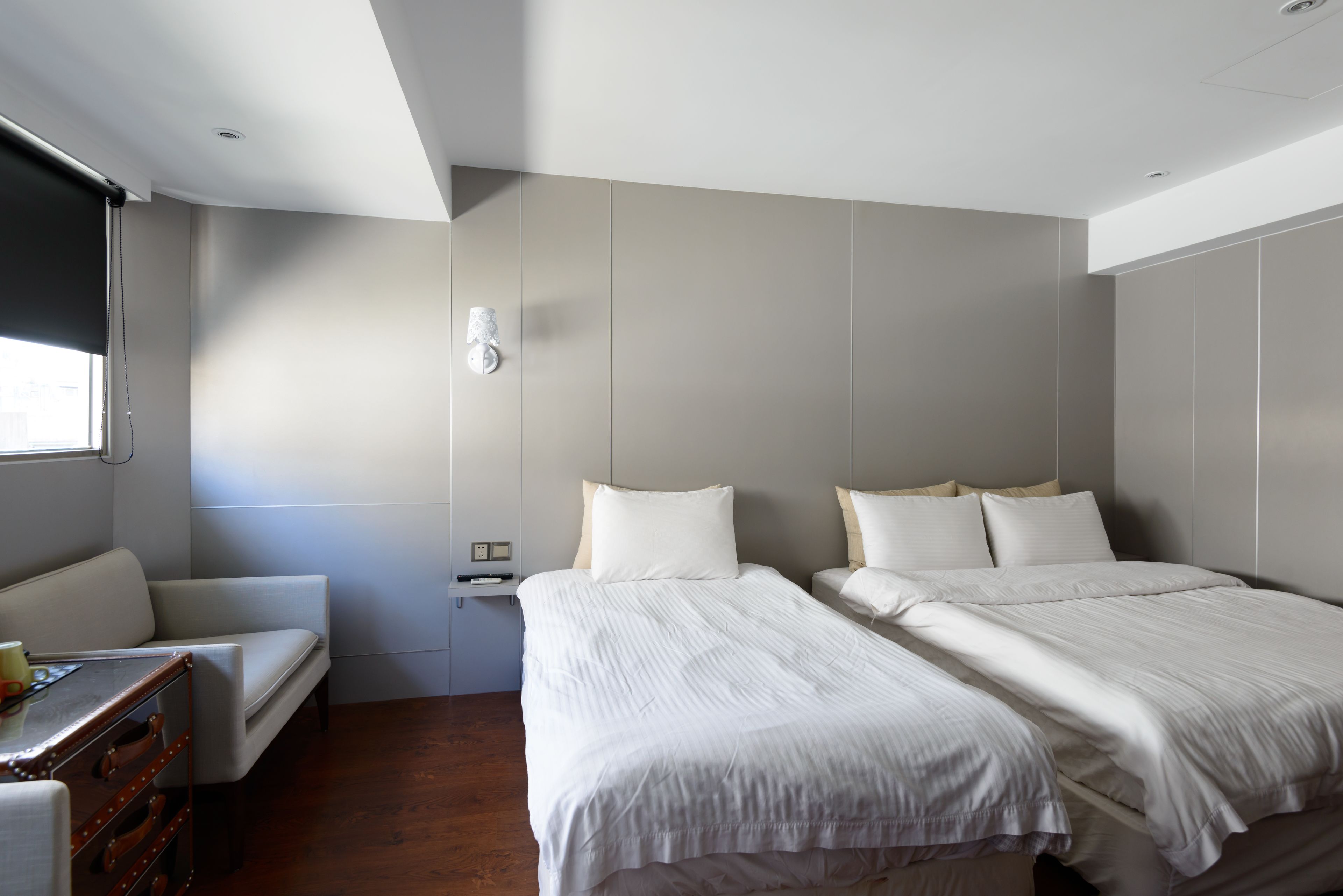 triple room | premium bedding, desk, iron/ironing board, free wifi