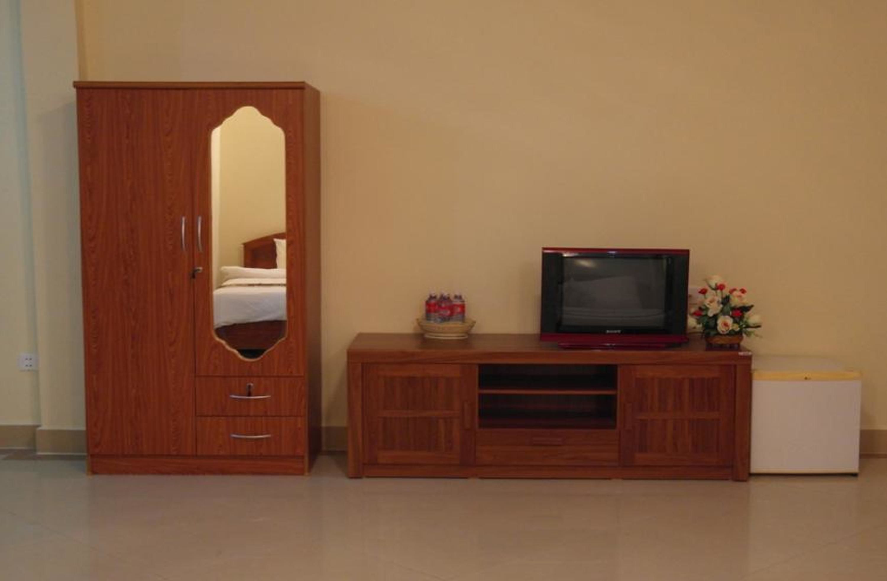 minibar, desk, rollaway beds, free wifi