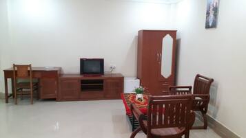 Family Room | Room amenity