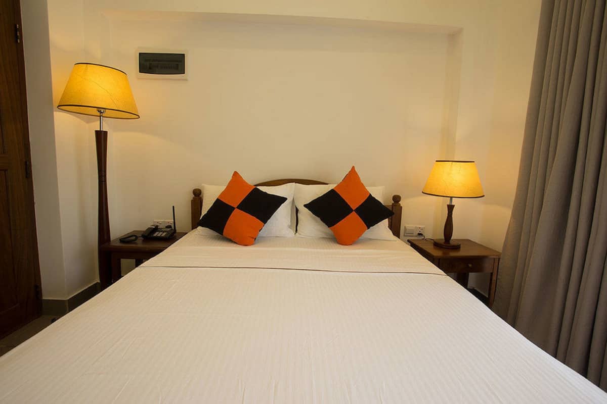 Deluxe Double Room | Premium bedding, in-room safe, desk, iron/ironing board