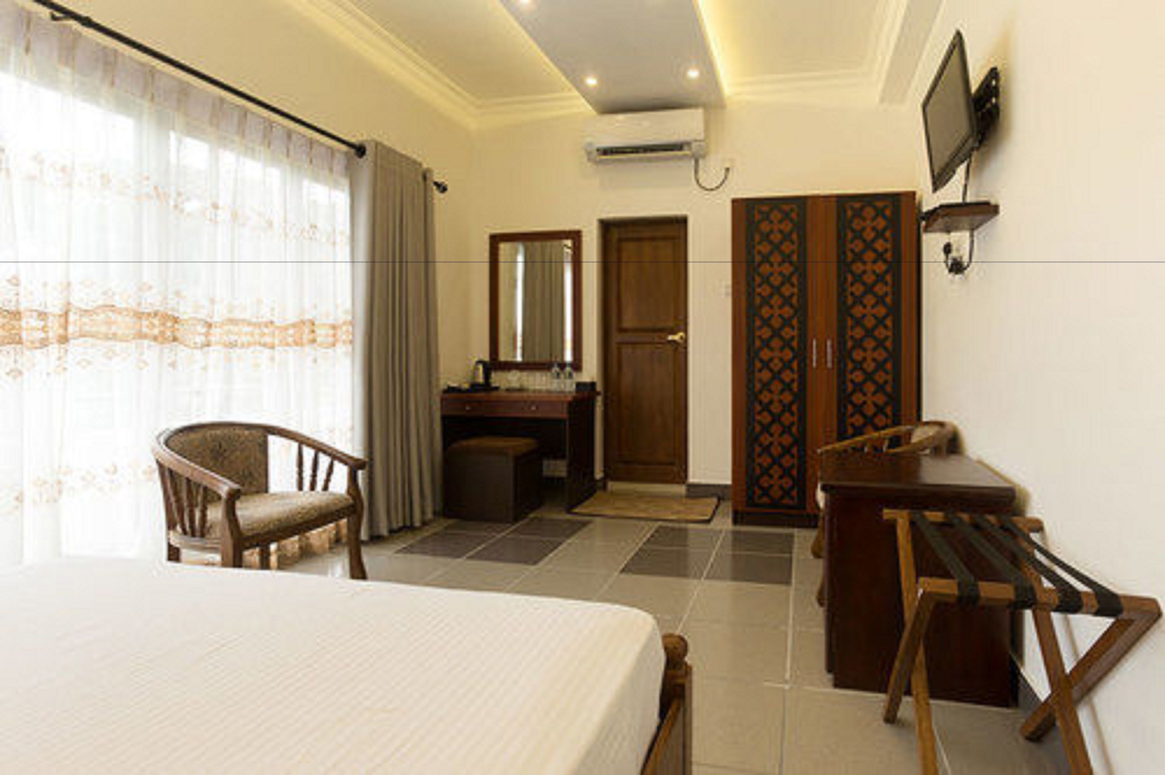 deluxe triple room | 1 bedroom, premium bedding, in-room safe, desk