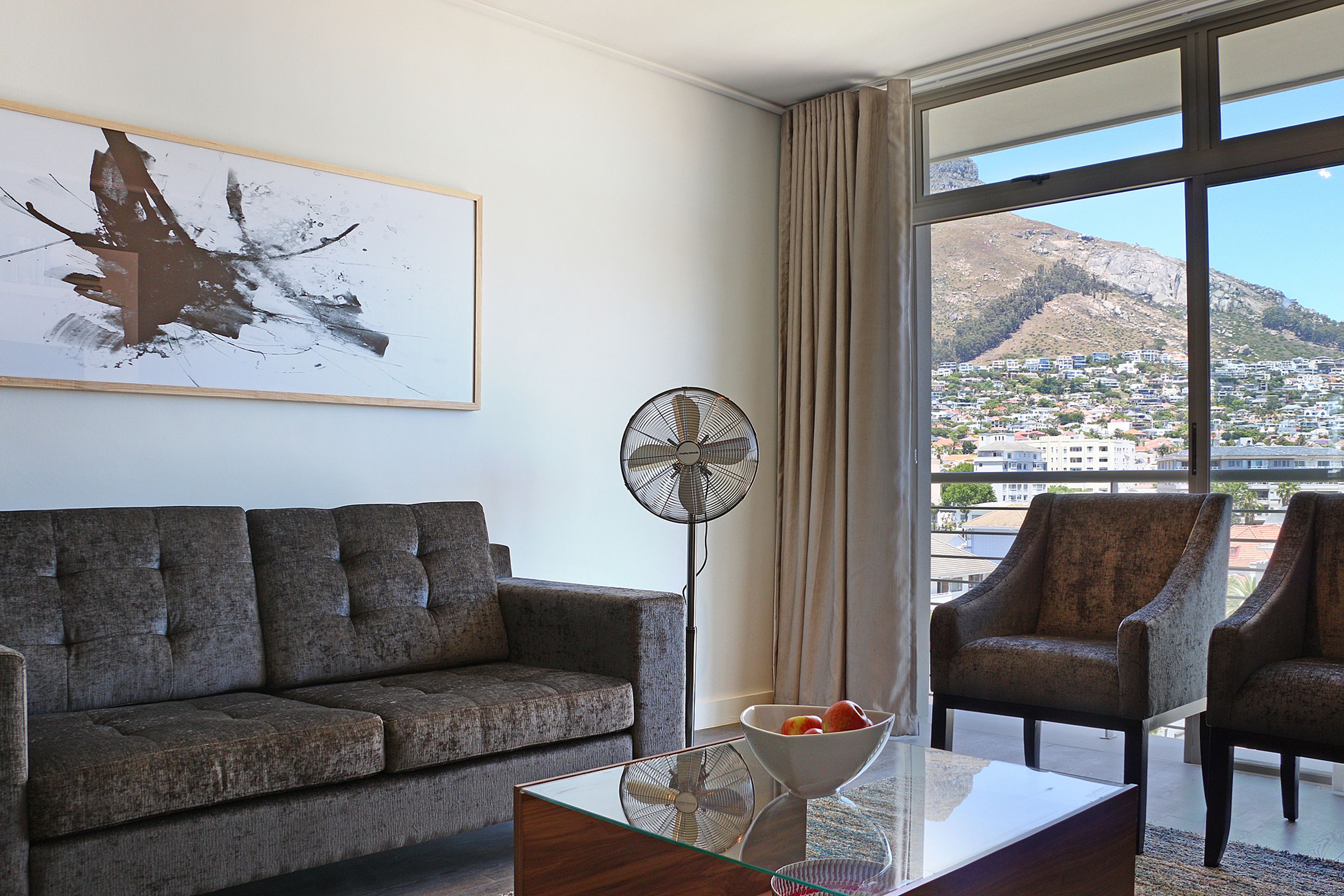Classic-Apartment, 2 Bäder | Wohnzimmer | Flachbildfernseher