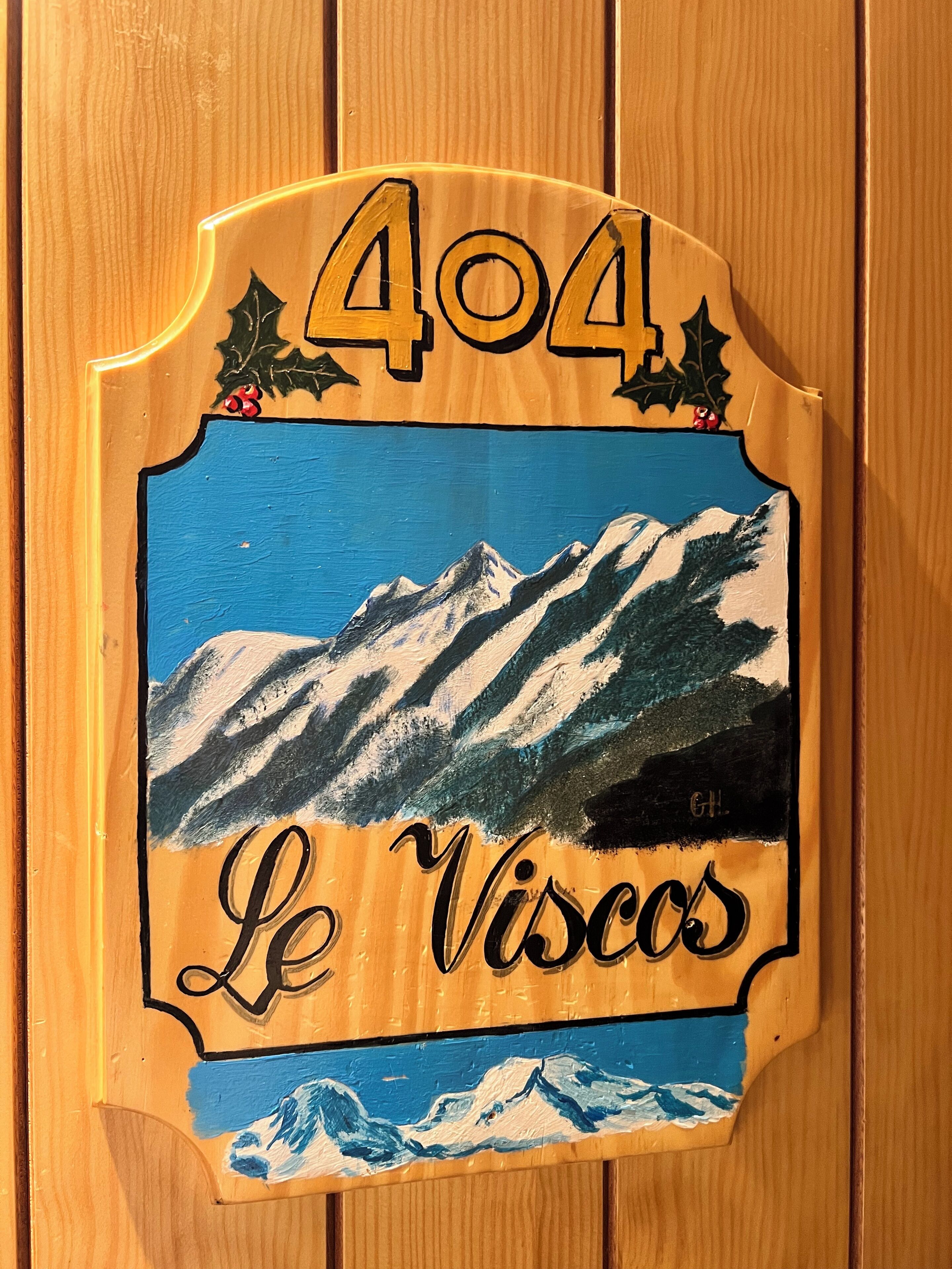 superior triple room | 1 bedroom, minibar, in-room safe, desk