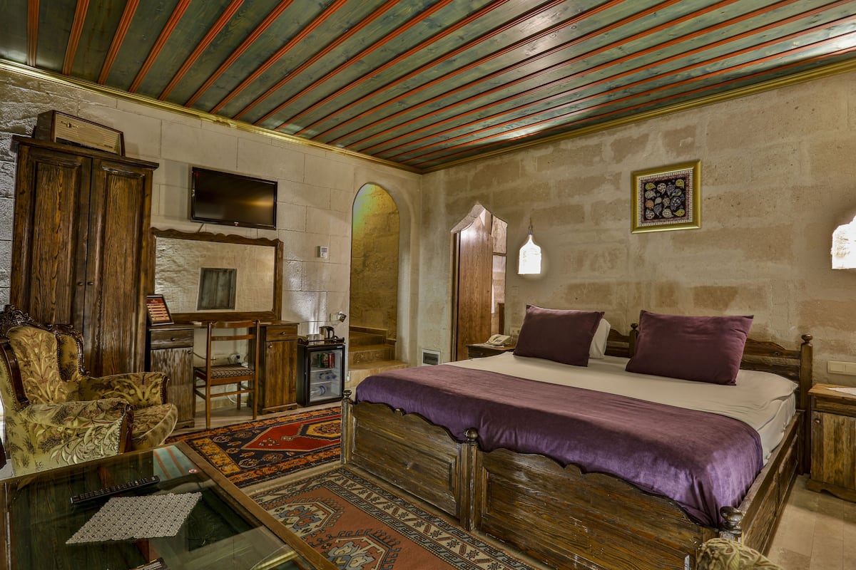 Quarto casal superior (Stone) | Vista do quarto