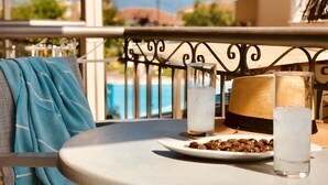 خزنة داخل الغرفة ومكواة/لوح كي وواي فاي مجانًا
