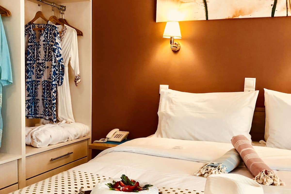 In-room safe, iron/ironing board (on request), free WiFi