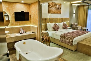 In-room safe, blackout drapes, iron/ironing board - Amarina Abu Soma Resort & Aquapark (Safaga)