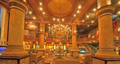 Planet Holiday Hotel & Residence