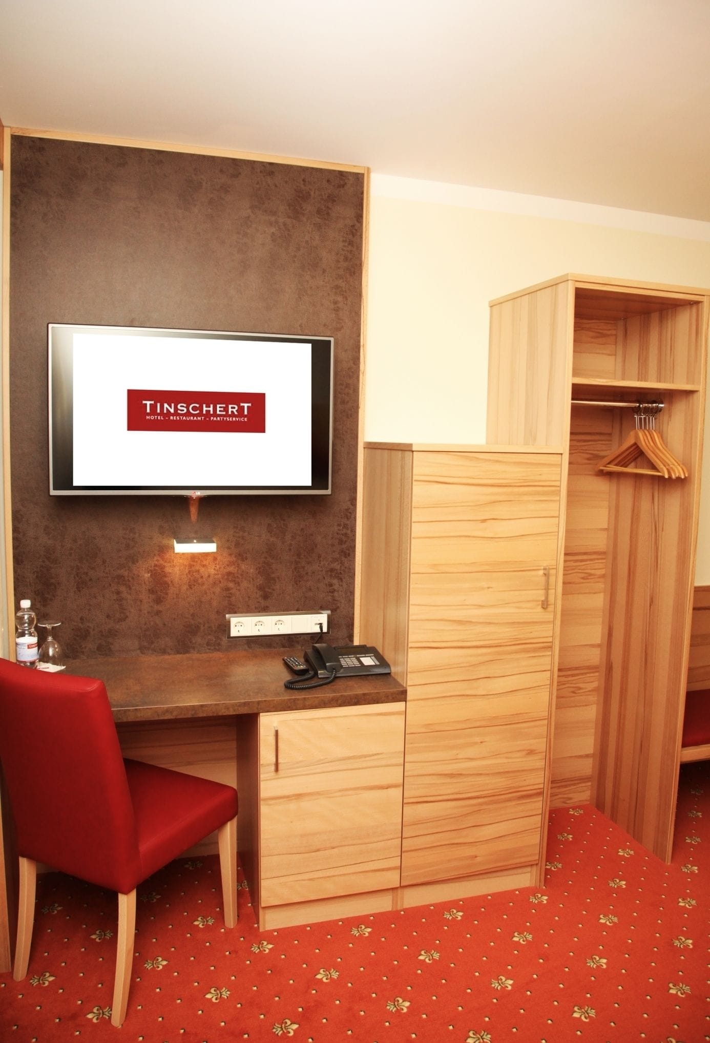 in-room safe, desk, laptop workspace, soundproofing