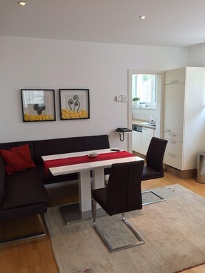 Apartment, 2 Bedrooms | In-room dining - Tinschert Hotel-Restaurant-Partyservice (Schwertberg)