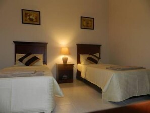 Camas extras/dobráveis (sobretaxa), Wi-Fi de cortesia