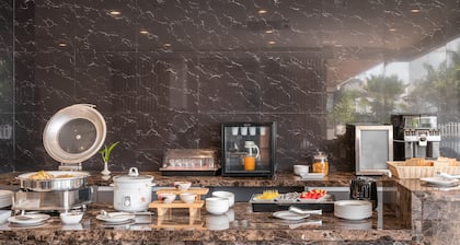 Grand Asoke Suites Boutique Residence