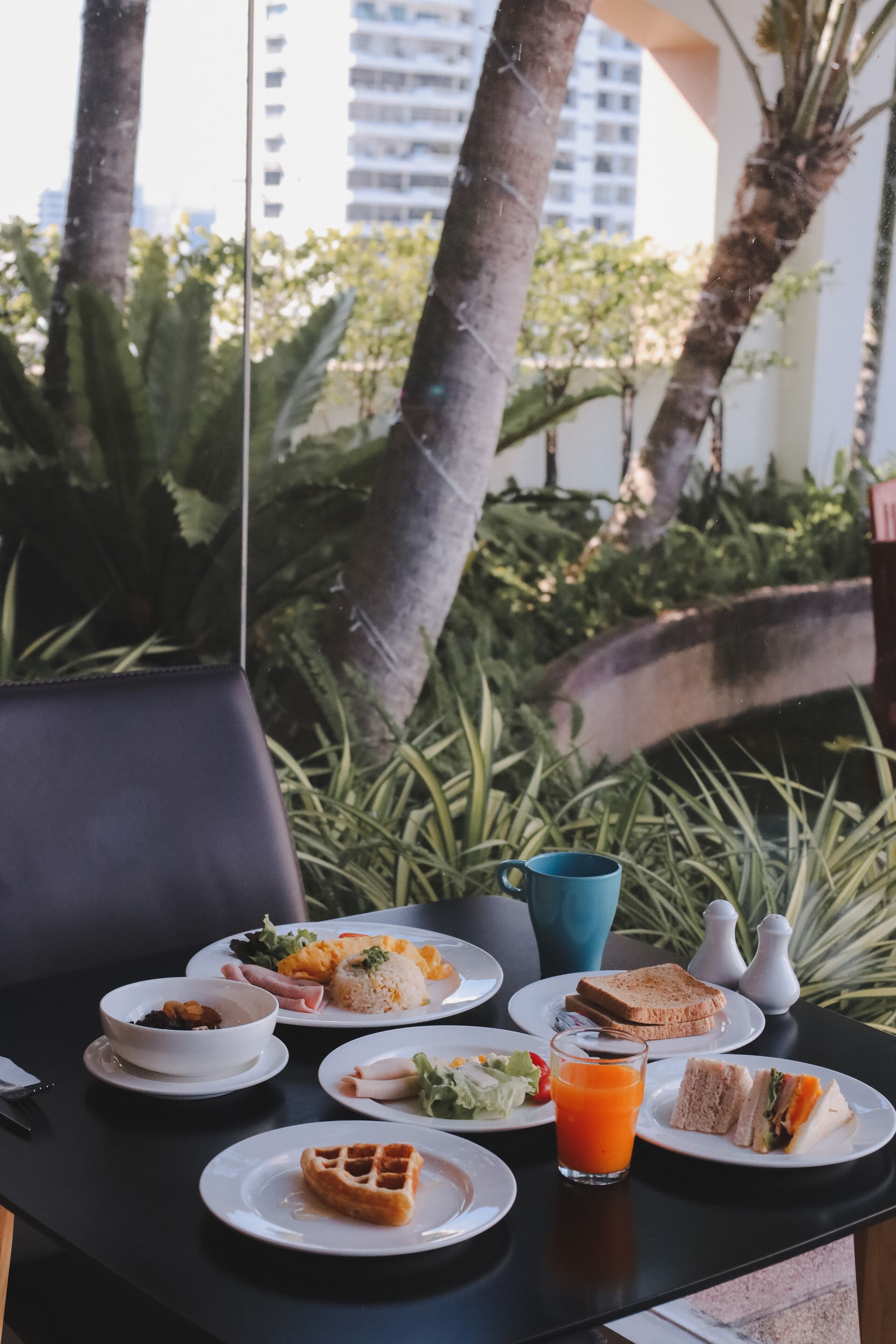 Daily local cuisine breakfast (THB 294.25 per person)