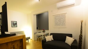 Apartment, 1 Bedroom (Hatzmaot near the sea) | 1 bedroom, in-room safe, blackout drapes, iron/ironing board - Hatzmaot - Bat Yam (Bat Yam)