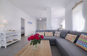 อพาร์ทเมนท์, 3 ห้องนอน | ตู้นิรภัยในห้องพัก, ห้องพักตกแต่งอย่างมีเอกลักษณ์, ตกแต่งพิเศษโดยเฉพาะ