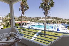 Deluxe Double or Twin Room | View from room