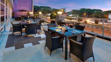 Breakfast, lunch, dinner served; international cuisine