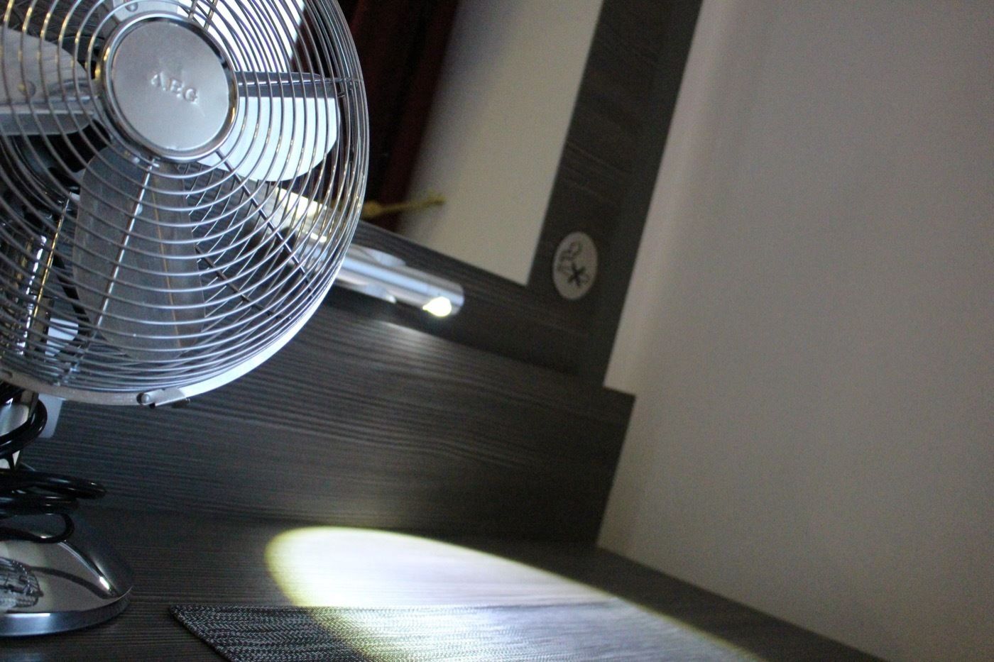 single room | in-room safe, desk, cots/infant beds, free wifi