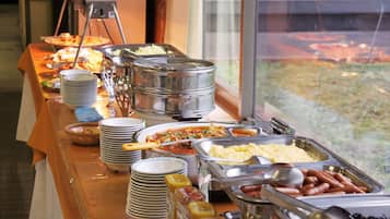 Petit déjeuner servi sur place