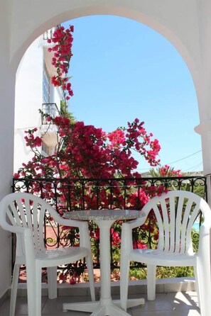 Basic Triple Room | Balcony - Elarin (Rhodes)