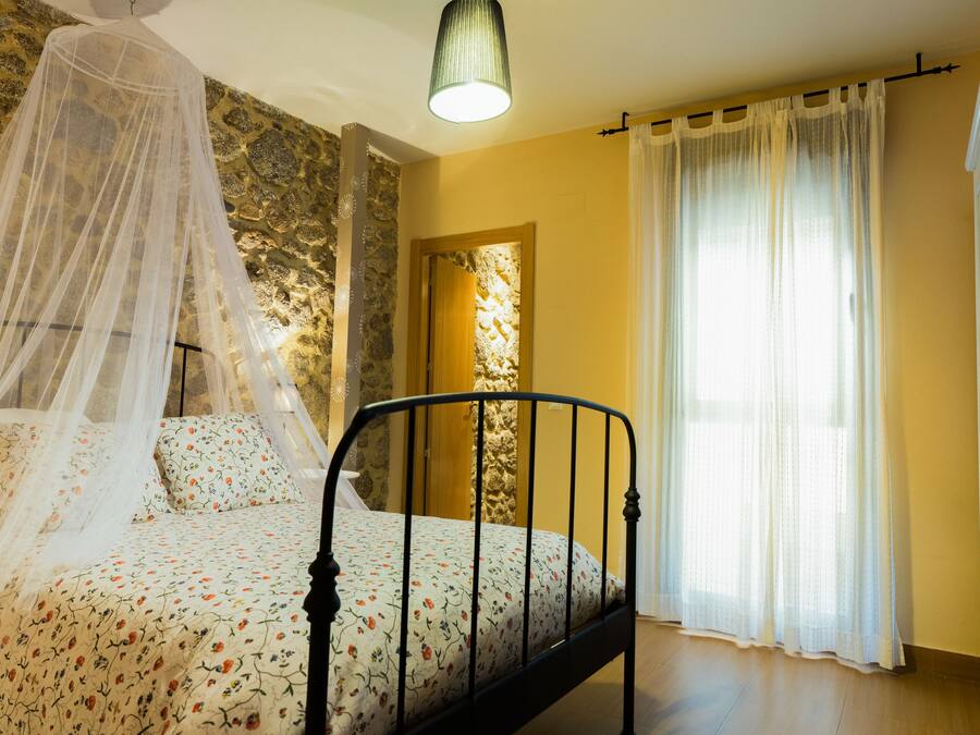 Wifi gratis y ropa de cama