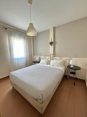 واي فاي مجانًا وملاءات أسرّة