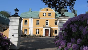 Overnatningsstedets facade