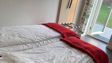 Skrivebord, mørklægningsgardiner, gratis Wi-Fi, sengetøj