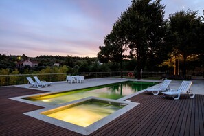Outdoor pool, pool loungers - Solar Dos Cáceres (Fornos de Algodres)