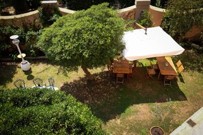 Double Room (External Bathroom) | Desk, iron/ironing board, free WiFi, bed sheets
