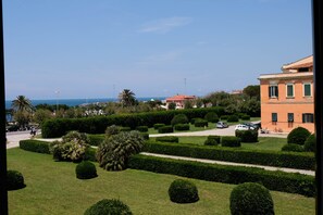 Deluxe Suite, Ensuite | View from room