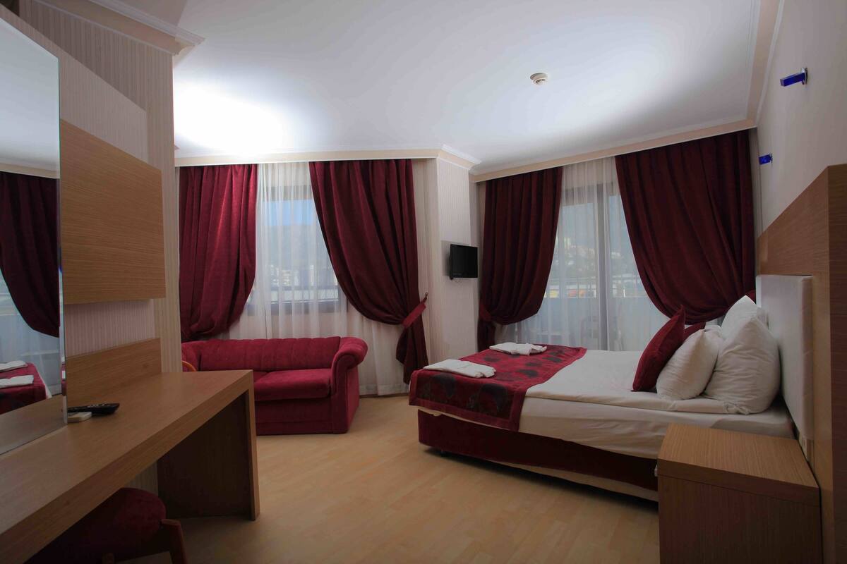 Family Room, Connecting Rooms | Minibar, in-room safe, desk, free WiFi