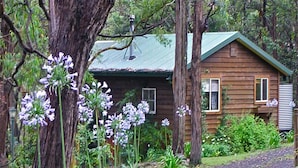 Unclassified image, 4 of 36, button - The Rustic Spirit (Kurrajong Heights)
