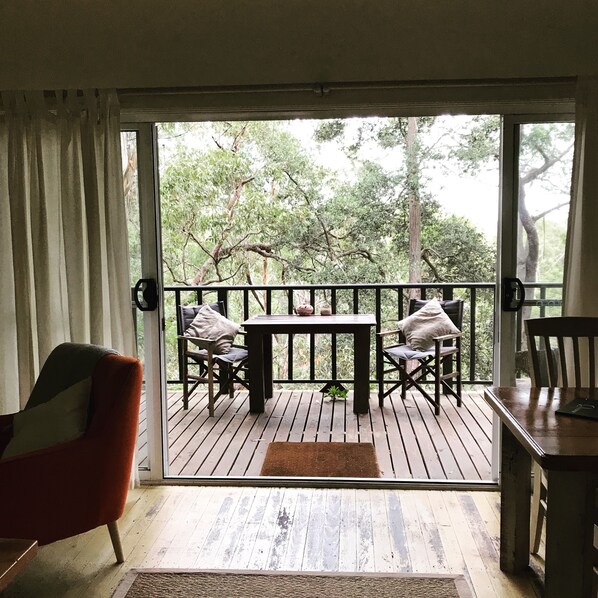 Flint Hill | Balcony