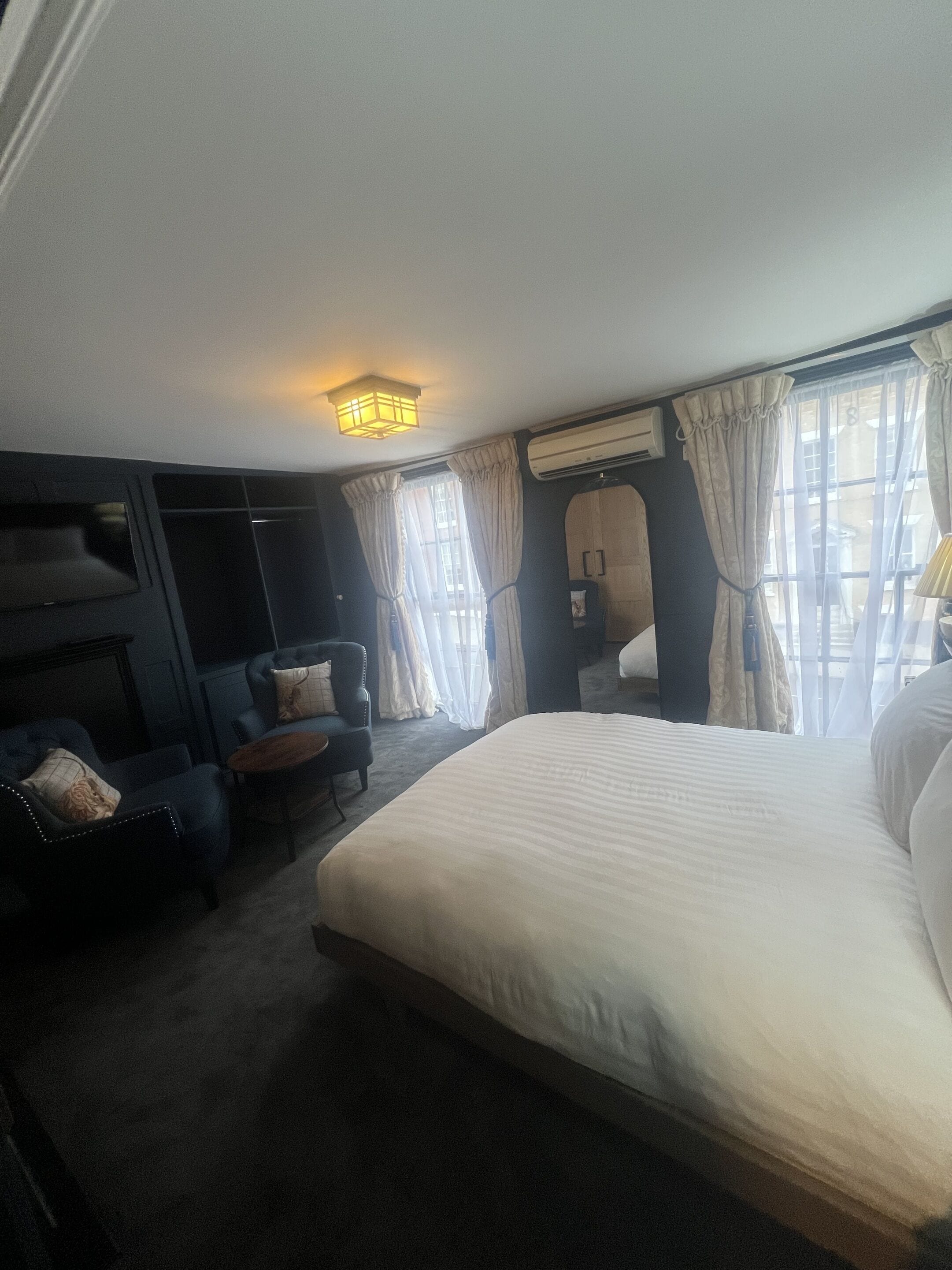 Executive Double Room, Ensuite (Free Standing Bath)