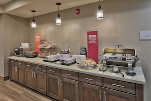 Desayuno continental incluido todos los días