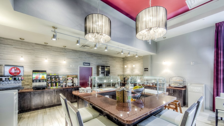 Staybridge Suites Columbus Univ Area - OSU by IHG