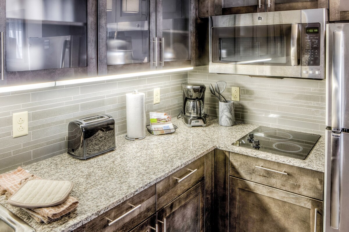 콜롬버스 (NE) Staybridge Suites Columbus Univ Area - OSU by IHG 호텔 스위트룸