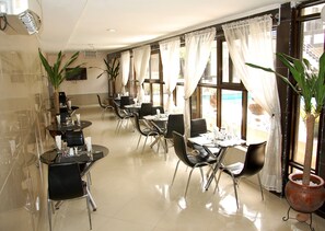 Lunch and dinner served, local cuisine - Primal Hotel (Lagos)