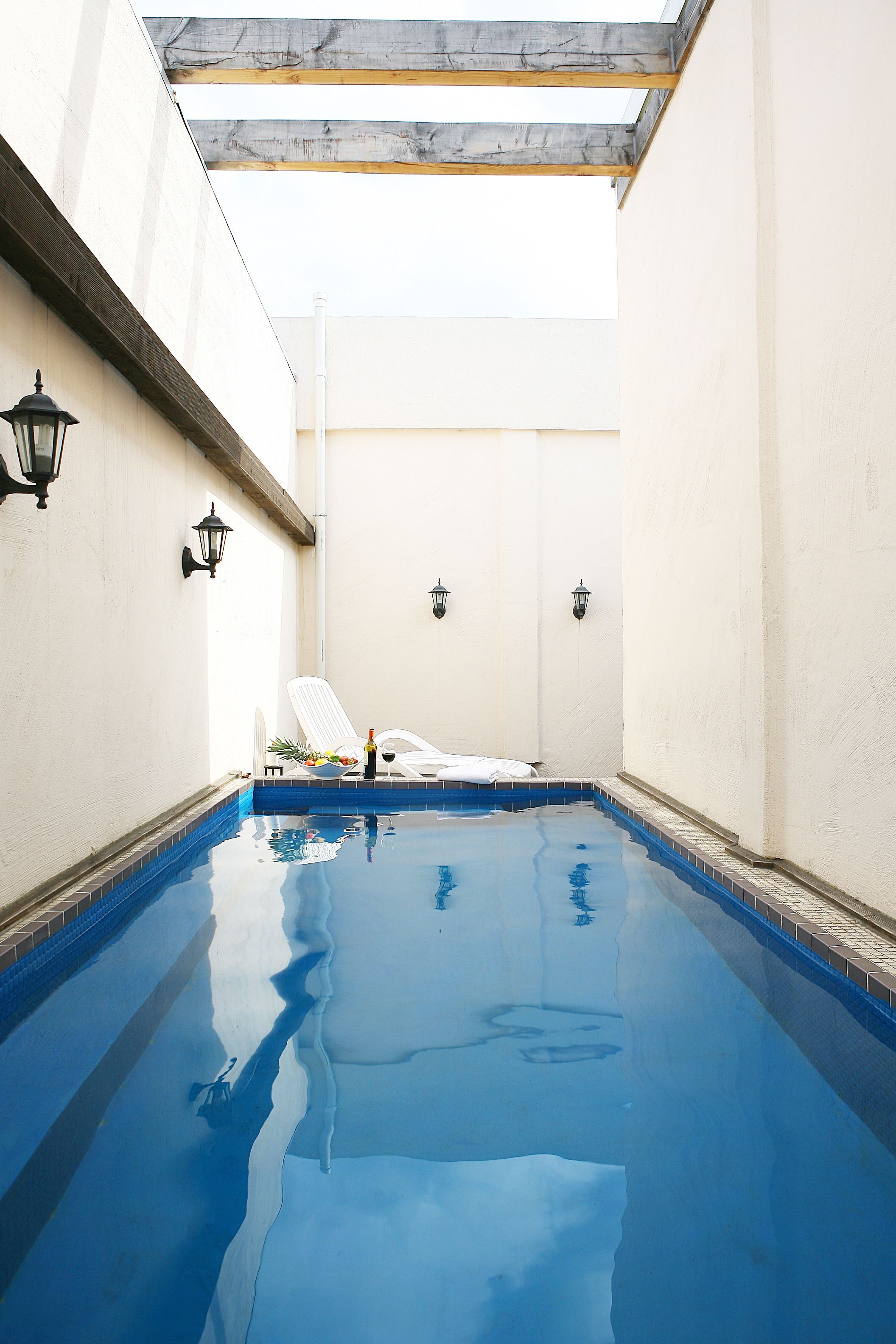 Studio Suite Royal, 1 Tempat Tidur Queen, kolam renang pribadi, lantai mezzanine | Kolam renang outdoor