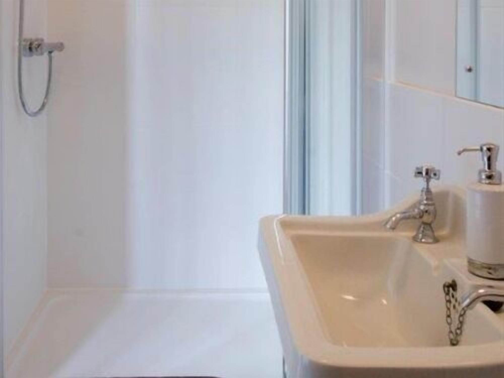 Twin kamer, en-suite badkamer | Badkamer