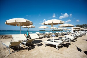 Playa privada en los alrededores, buceo