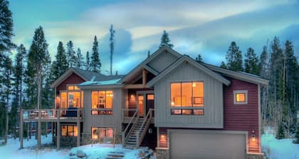 Lone Hand Lodge Peak 7 Home by Pinnacle Lodging