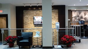 Lobby - Hotel Oshawa Downtown (Oshawa)