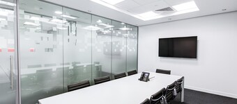 Hotel Oshawa Downtown