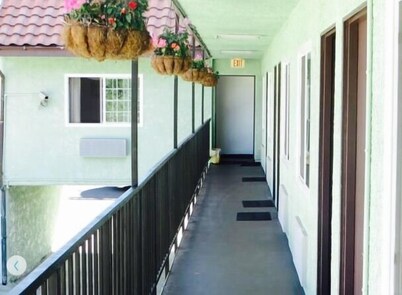Eagle Rock Motel