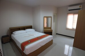 Comfort Double Room | Rollaway beds, free WiFi - B Place Guesthouse (Ko Phi Phi)