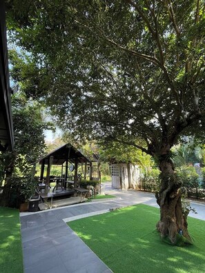 Minibar, desk, free WiFi, bed sheets - Boutique Village Hotel (Krabi)
