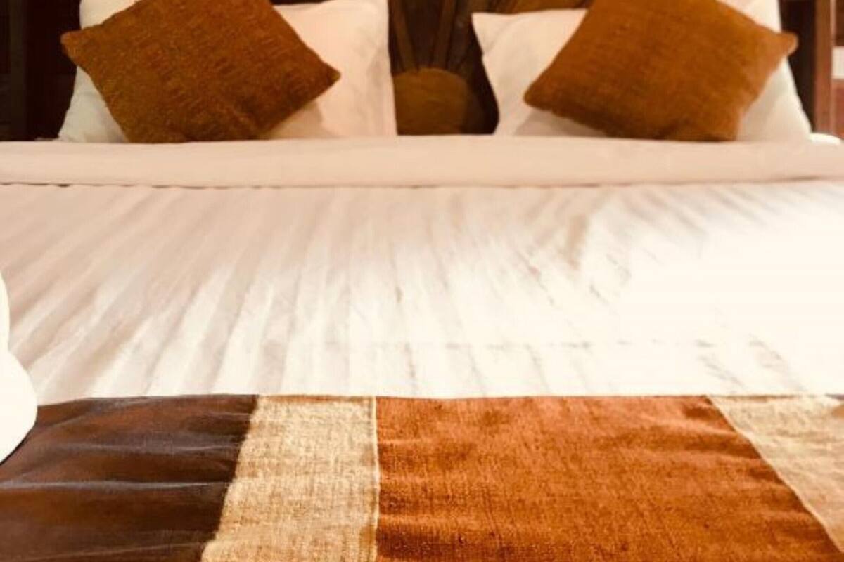 Minibar, Schreibtisch, kostenloses WLAN, Bettwäsche